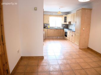 4 Bride Street, Loughrea, Co. Galway - Image 4
