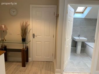 18 Hansted Close, Lucan, Adamstown, Co. Dublin - Image 3