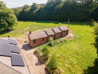 Newgrange, Barnaslingan Lane, Ballycorus, Co. Dublin - Image 4