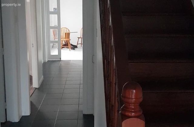 Canal Place, Tralee, Co. Kerry - Click to view photos