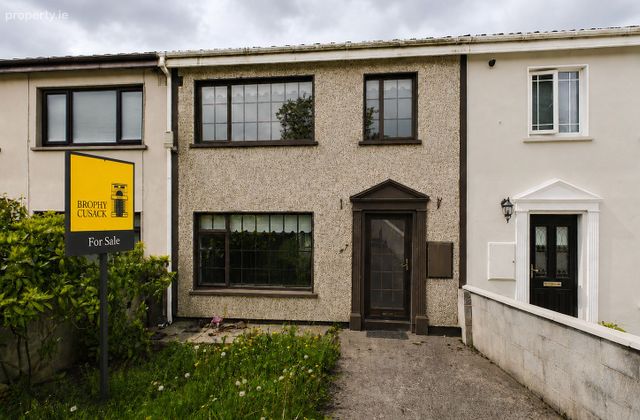 47 Hawthorn Drive, Hillview, Waterford City Centre, Co. Waterford - Click to view photos