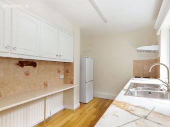6 Corrib Terrace, Woodquay, Co. Galway - Image 5