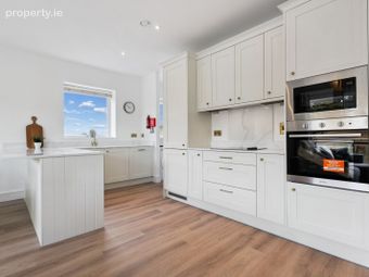 Apartment 10, Suttonfield Court, Suttonfield Park, Carrickmines, Dublin 18 - Image 3