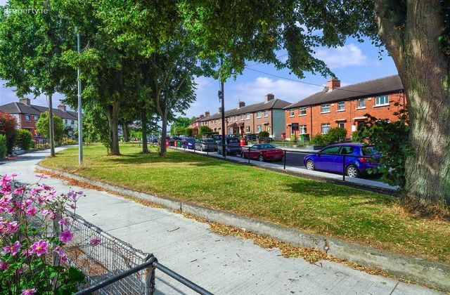 Larkfield Grove, Terenure, D6w, Dublin 6w, Terenure, Dublin 6 - Click to view photos