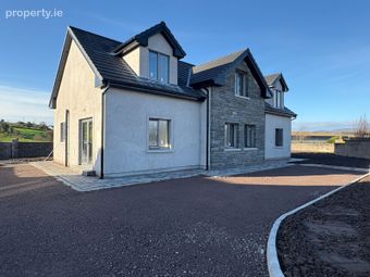 9 Hawthorn Place, Laharn, Killorglin, Co. Kerry - Image 2