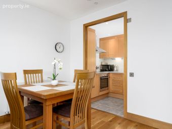 46 Sanderling, Thornwood, Booterstown Avenue, Booterstown, Co. Dublin - Image 5