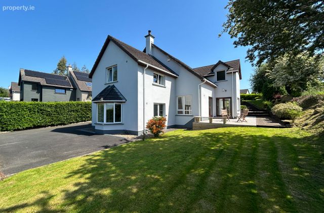 6 The Beeches, Ballina, Co. Tipperary - Click to view photos