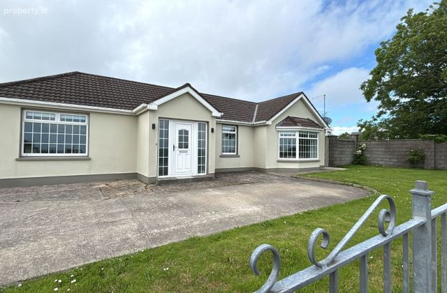 Moorfields, Rathaspeck, Chruchtown, Co. Wexford - Click to view photos