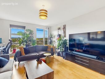 Apartment 25, Compass Court, South Royal Canal Park, Ashtown, Dublin 15 - Image 2