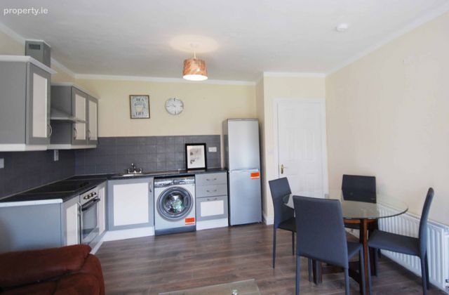 Russell Crescent,russell Square,dublin 24, Jobstown, Dublin 24 - Click to view photos