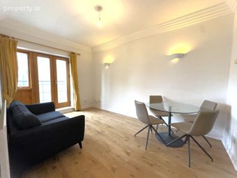 17 Spencer House, Custom House Square, Mayor Street Lower, IFSC, Dublin 1 - Image 3