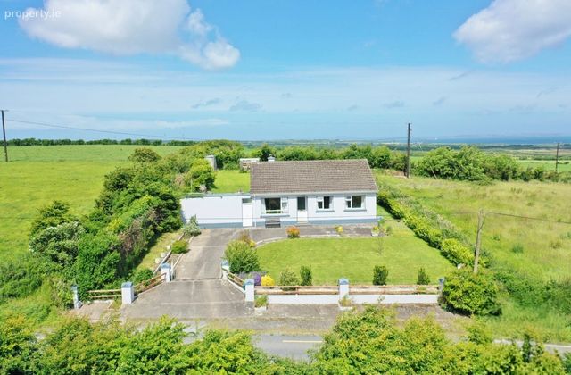 Tullahinell, Ballylongford, Co Kerry, Ballylongford, Co. Kerry - Click to view photos