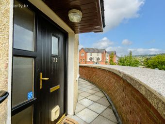 32 Oakbrook, Castlelake, Carrigtwohill, Co. Cork - Image 3