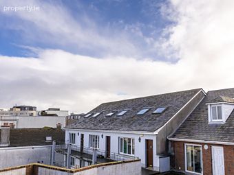 The Eglington, Eglinton Court, Woodquay, Co. Galway