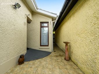9 Cedarwood Avenue, Waterpark, Carrigaline, Co. Cork - Image 4