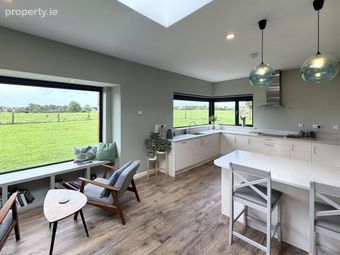 Katie's Cottage, Balrobuck Beg, Corrandulla, Co. Galway - Image 5