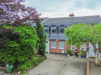 53 The Village, Bettyglen, Raheny, Dublin 5 - Image 2