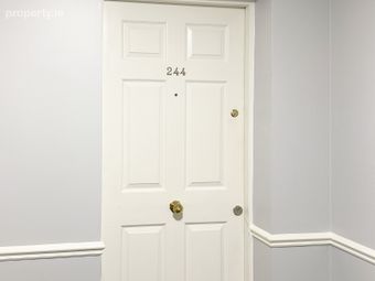 Apartment 244, Asgard, Custom House Harbour, Dublin 1 - Image 2