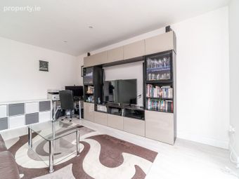 32 Market Square, Newcastle, Newcastle, Co. Dublin - Image 5
