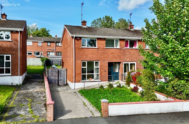 66 Ashlawn, Letterkenny, Letterkenny, Co. Donegal - Click to view photos
