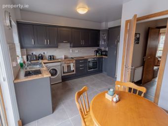 12 Oaklands Court, Ballinalee Road, Longford Town, Co. Longford - Image 4