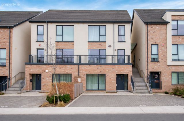 30 The Grove, Saint Marnock's Bay, Portmarnock, Co. Dublin - Click to view photos