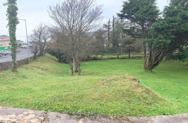 Cotteen, Derrybeg, Co. Donegal, Glendorragha, Co. Donegal - Click to view photos