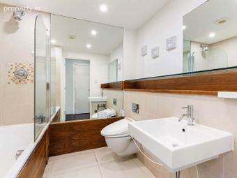 Apartment , Meridian Court, Royal Canal Park, Dublin 15, Royal Canal Park, Dublin 15 - Image 5