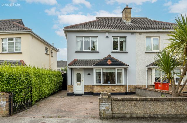 8 Woodlawn Walk, Santry, Dublin 9, Santry, Dublin 9 - Click to view photos