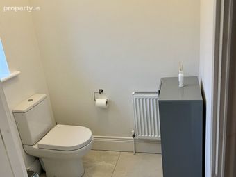 10 The Avenue, Ros M&oacute;r, Crossagalla, Co. Limerick - Image 4