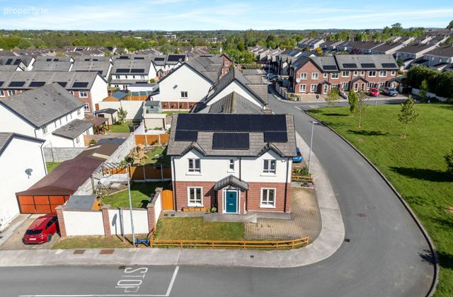 43 Cois Glais&iacute;n Walk, Johnstown, Johnstown, Co. Meath - Click to view photos