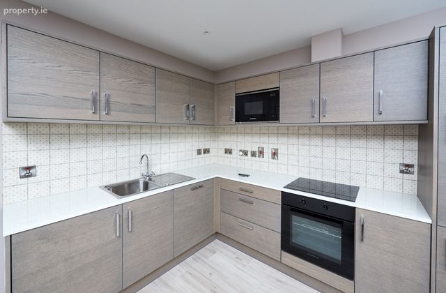 Apartment 11, Strand Apartments, Malahide, Co. Dublin - Click to view photos