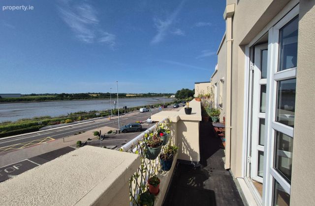 Apartment 10, Waterside, Glounthaune, Co. Cork - Click to view photos