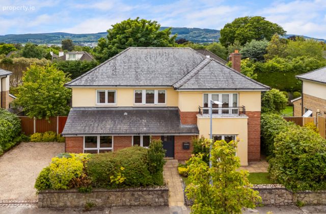 8 Kelston Park, Foxrock, Dublin 18, Foxrock, Dublin 18 - Click to view photos
