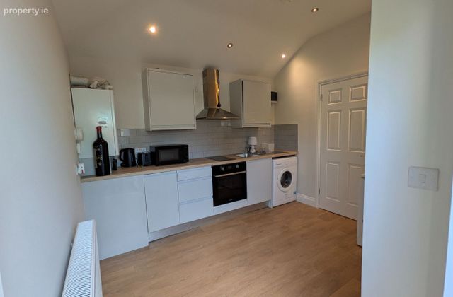 Moreen Lawn, Dublin 16, Dundrum, Dublin 16 - Click to view photos