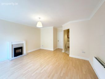 65 Summerseat Court, Main Street, Clonee, Co. Meath - Image 4