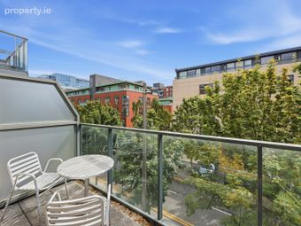 Apartment 11 Hanover Quarter, Grand Canal Dock, Dublin 2 - Image 4