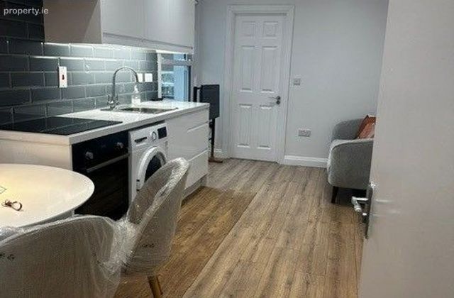 Pembroke Road, Ballsbridge, Dublin 4 - Click to view photos