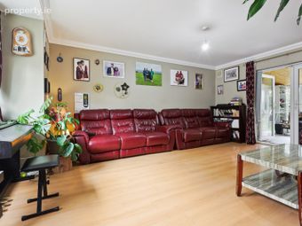 5 Mayeston Close, Saint Margaret's Road, Dublin 11 - Image 4