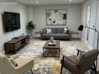 Chapel Street, Ballymore Eustace, Co. Kildare - Image 2