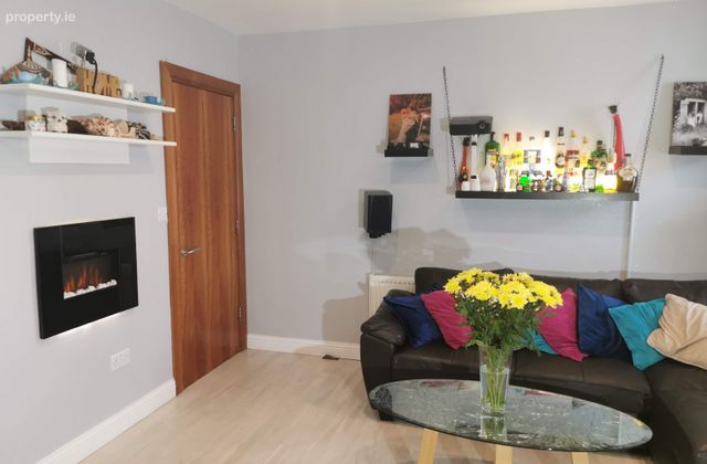 Ocean Court, Brooklawns, Sligo, Co. Sligo - Click to view photos