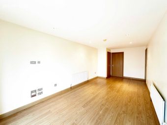 17 The Crescent, Carrickmines Green, Carrickmines, Dublin 18 - Image 5