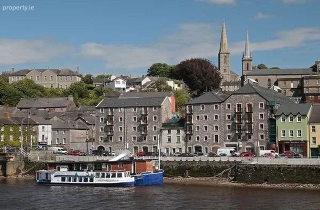 Kennedy Plaza, New Ross, Co. Wexford - Click to view photos
