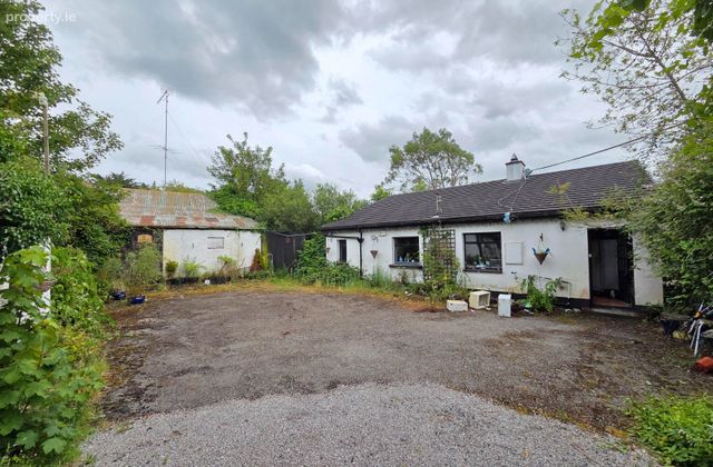 Redbog Road, Dunshaughlin, Co. Meath - Click to view photos
