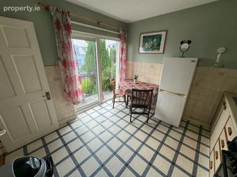 5 Highfield House, Letterkenny, Co. Donegal - Image 4