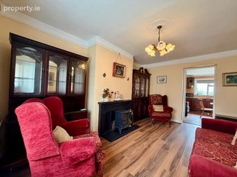 15 Holy Cross, Charleville, Co. Cork, Charleville, Co. Cork - Image 2