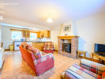 24 Dalewood, Glengarriff, Glengarriff, Co. Cork - Image 4