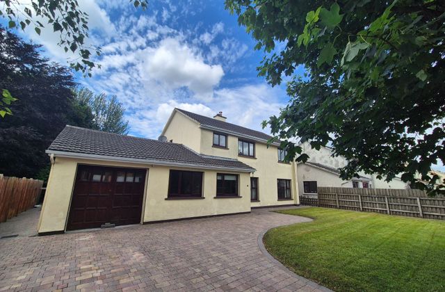 10 The Moorings, The Quay, Ballina, Co. Mayo - Click to view photos