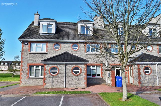 42 The Park, Athlumney Wood, Navan, Co. Meath - Click to view photos