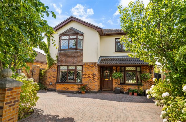 2 Carysfort Woods, Blackrock, Co. Dublin, Blackrock, Co. Dublin - Click to view photos